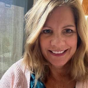 Meet your Posher, Lori